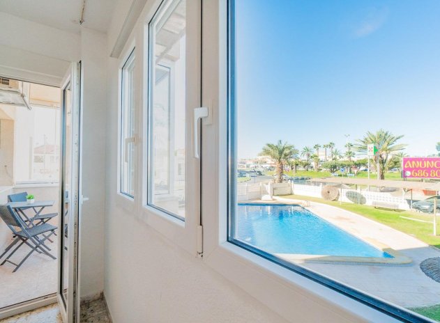 Reventa - Apartamento / Piso - Orihuela Costa - La Zenia