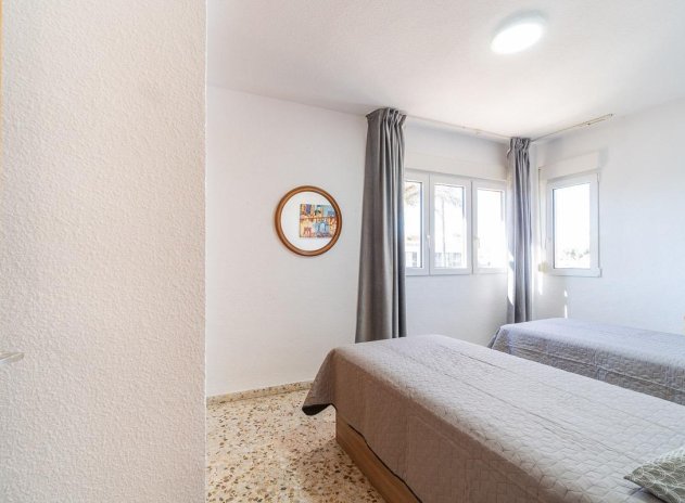 Reventa - Apartamento / Piso - Orihuela Costa - La Zenia