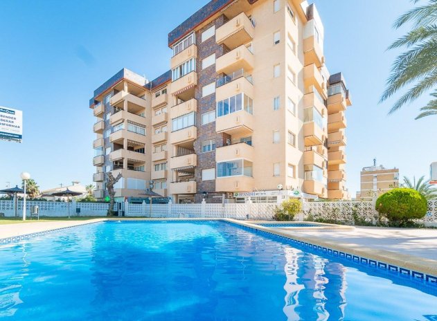 Reventa - Apartamento / Piso - Orihuela Costa - La Zenia