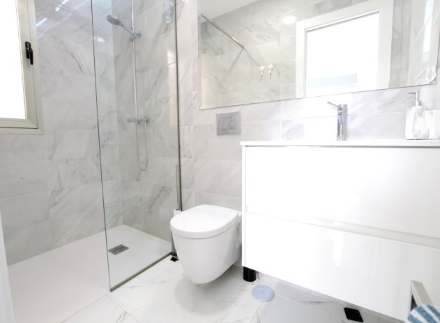 Wiederverkauf - Villa - Villamartin - Villamartín