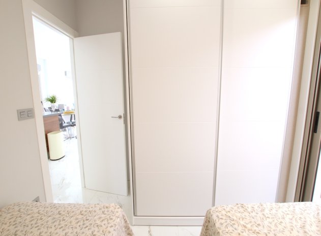 Wiederverkauf - Villa - Villamartin - Villamartín