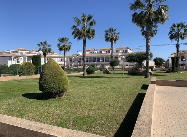 Herverkoop - Rijwoning - Punta Prima