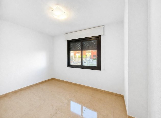 Reventa - Casa adosada - Torrevieja - Aguas Nuevas