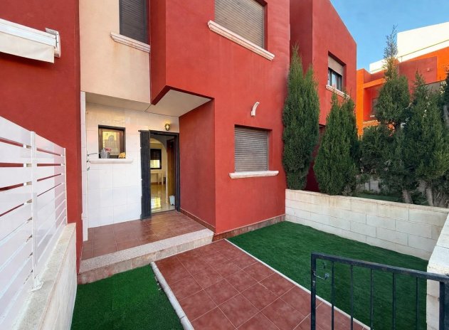 Reventa - Casa adosada - Torrevieja - Aguas Nuevas