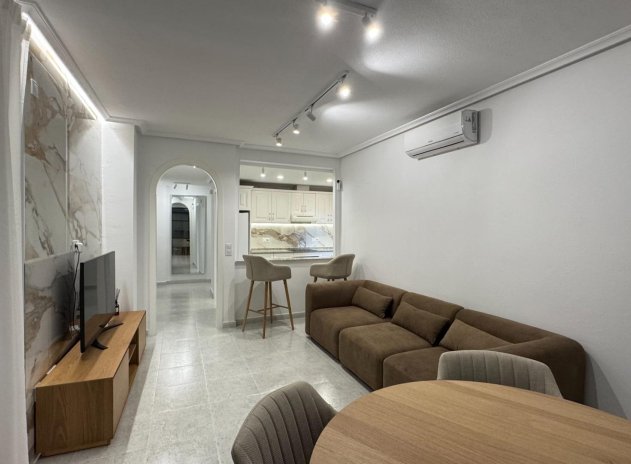 Reventa - Apartamento / Piso - Orihuela Costa - Villamartín