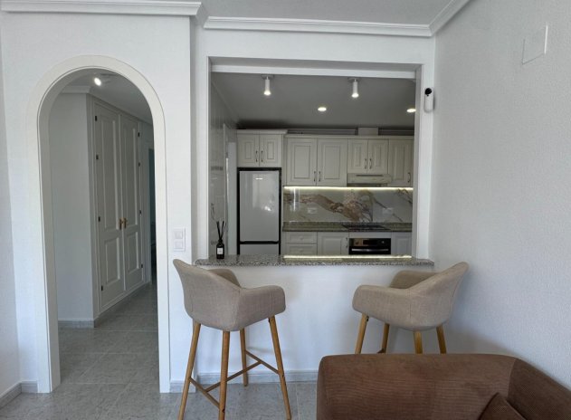 Reventa - Apartamento / Piso - Orihuela Costa - Villamartín