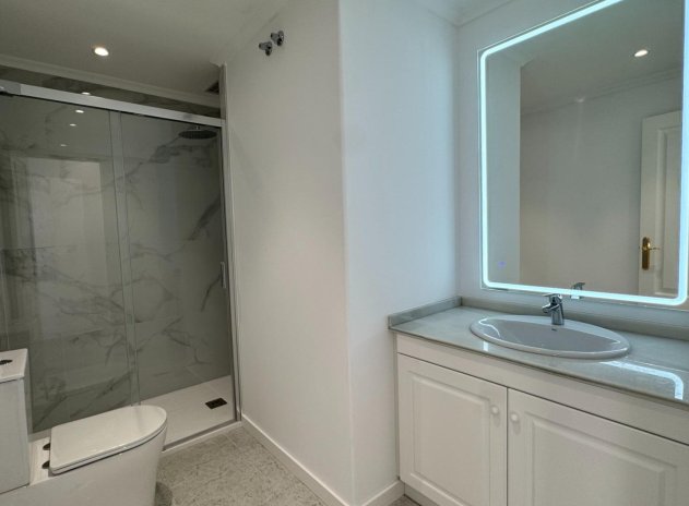 Reventa - Apartamento / Piso - Orihuela Costa - Villamartín