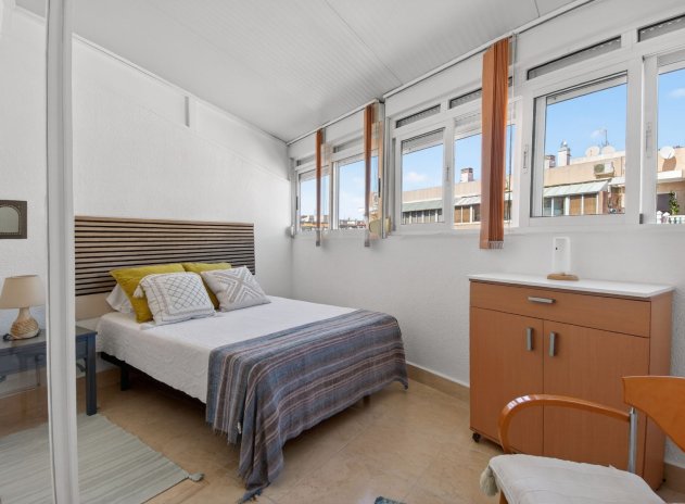 Wiederverkauf - Wohnung - Torrevieja - Playa del Cura