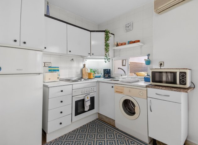 Wiederverkauf - Wohnung - Torrevieja - Playa del Cura