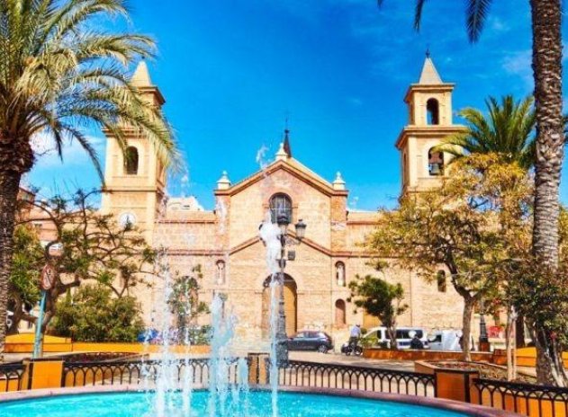 Obra nueva - Apartamento / Piso - Torrevieja - Playa de los Locos