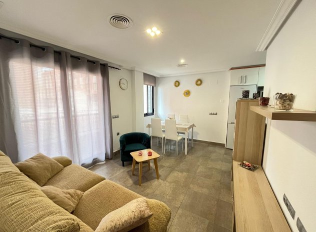 Reventa - Apartamento / Piso - Torrevieja - La Mata