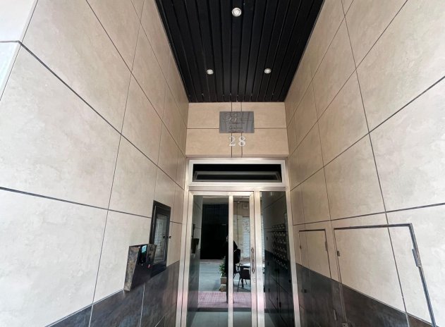 Reventa - Apartamento / Piso - Torrevieja - La Mata