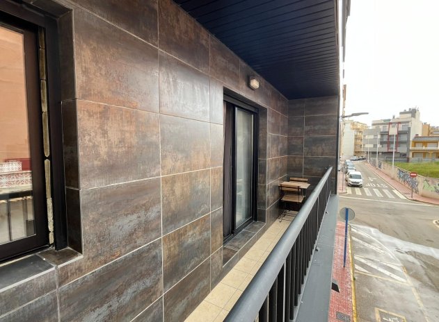 Reventa - Apartamento / Piso - Torrevieja - La Mata