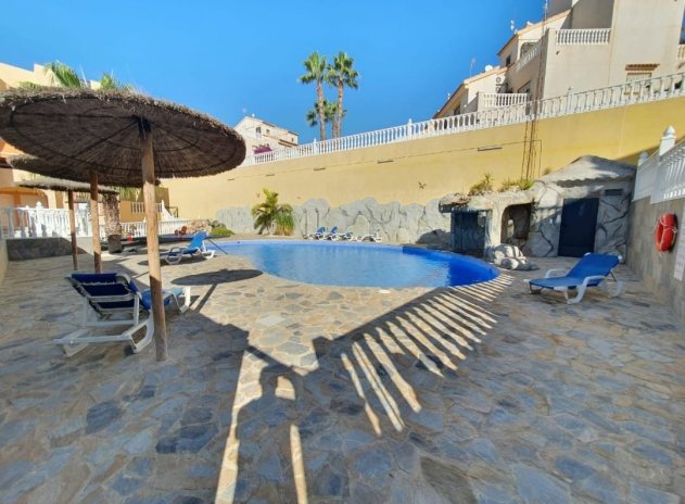 Reventa - Apartamento / Piso - Orihuela Costa - Villamartín