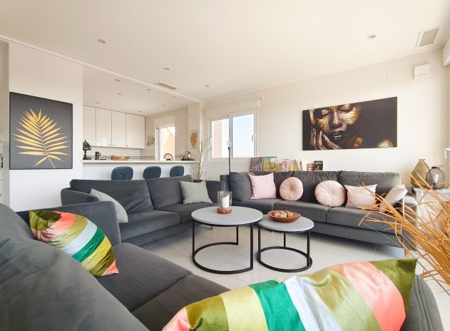 Reventa - Apartamento / Piso - Los Altos - Torrevieja