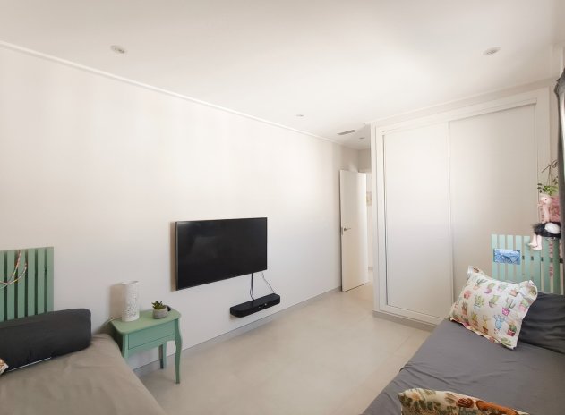 Reventa - Apartamento / Piso - Los Altos - Torrevieja