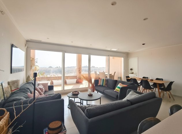 Reventa - Apartamento / Piso - Los Altos - Torrevieja