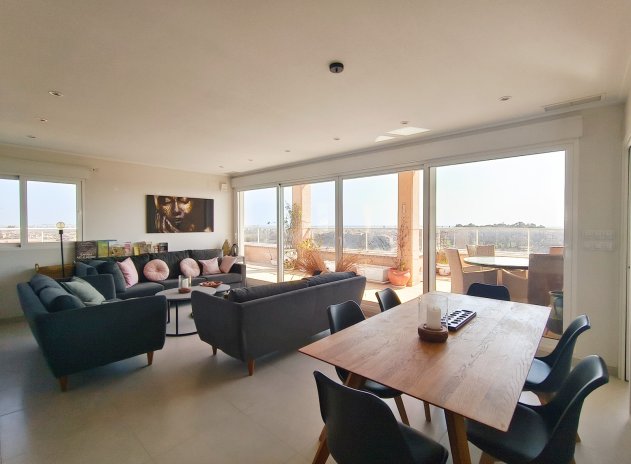 Reventa - Apartamento / Piso - Los Altos - Torrevieja