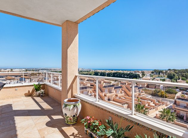 Reventa - Apartamento / Piso - Los Altos - Torrevieja