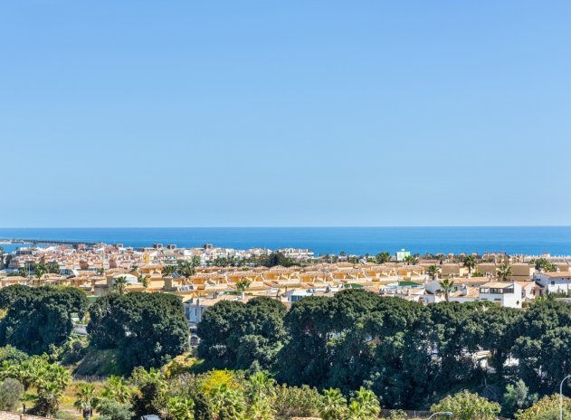 Reventa - Apartamento / Piso - Los Altos - Torrevieja