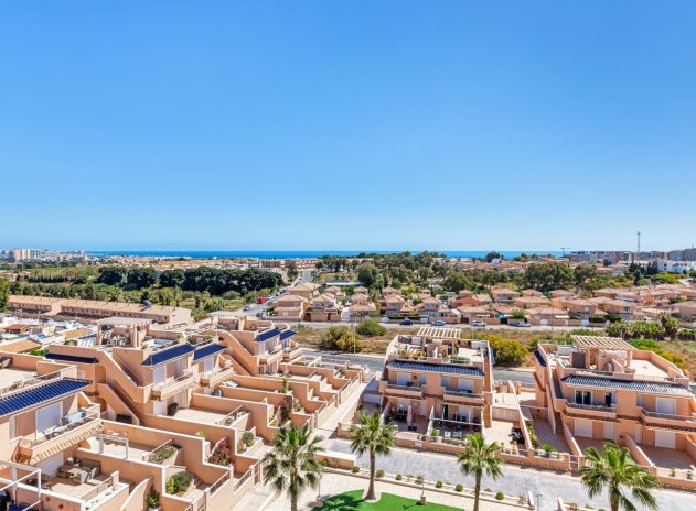 Reventa - Apartamento / Piso - Los Altos - Torrevieja