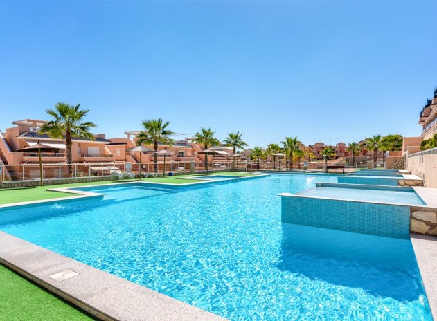 Reventa - Apartamento / Piso - Los Altos - Torrevieja