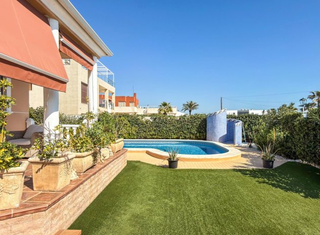 Reventa - Villa - Torrevieja - La Mata