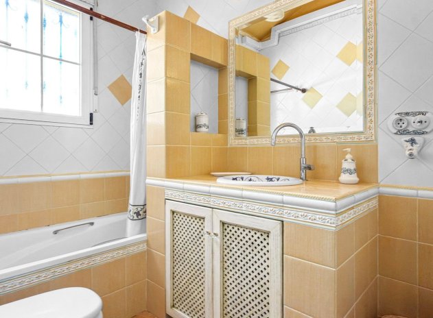 Reventa - Villa - Torrevieja - La Mata