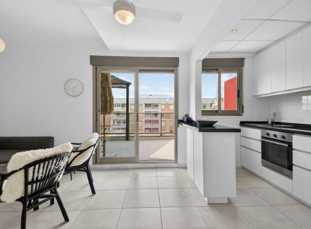 Reventa - Apartamento / Piso - Guardamar del Segura - CENTRO