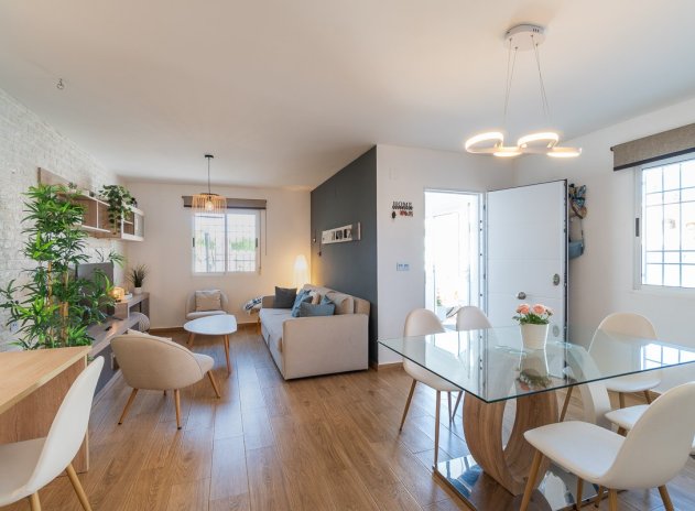 Reventa - Casa adosada - Torrevieja - El Limonar