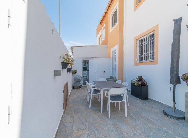 Reventa - Casa adosada - Torrevieja - El Limonar