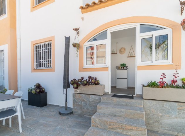 Reventa - Casa adosada - Torrevieja - El Limonar