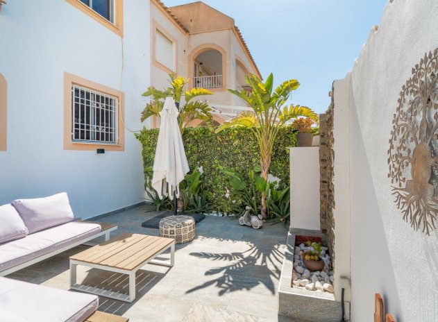 Reventa - Casa adosada - Torrevieja - El Limonar