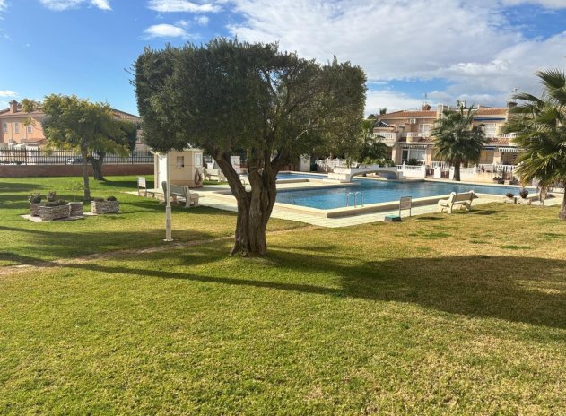 Reventa - Casa adosada - Ciudad Quesada - Doña Pepa