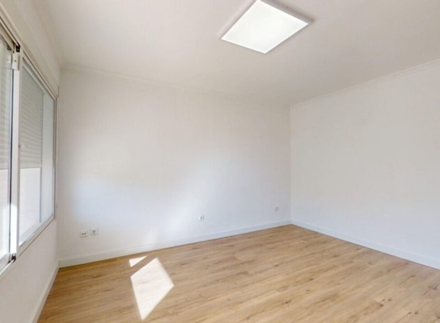 Reventa - Apartamento / Piso - Villamartin - Villamartín