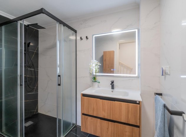 Reventa - Villa - Orihuela Costa - Zeniamar-Horizonte-La Campana