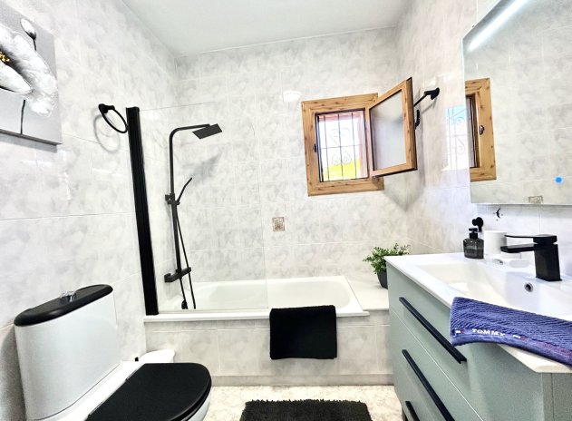 Reventa - Casa adosada - Playa Flamenca