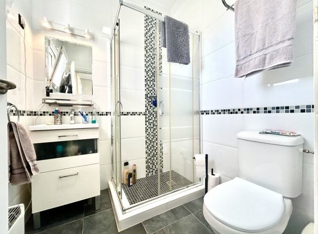 Wiederverkauf - Villa - Villamartin - Villamartín