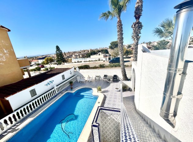 Wiederverkauf - Villa - Villamartin - Villamartín