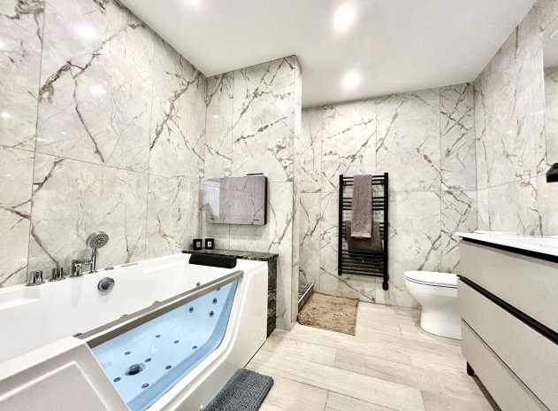 Revente - Maison mitoyenne - San Miguel de Salinas