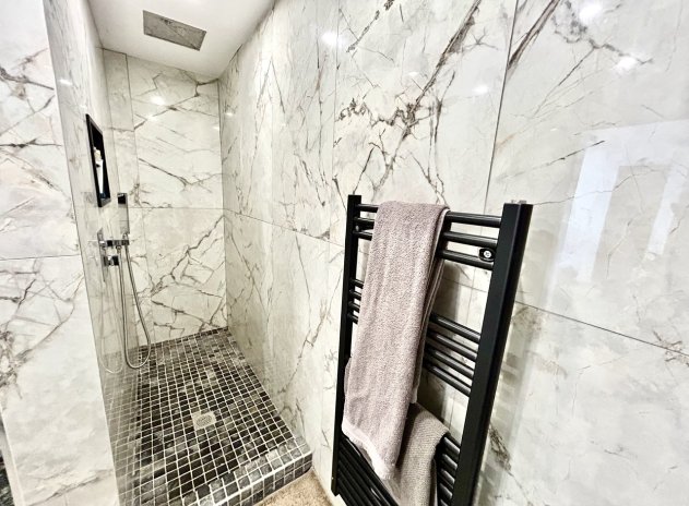 Revente - Maison mitoyenne - San Miguel de Salinas