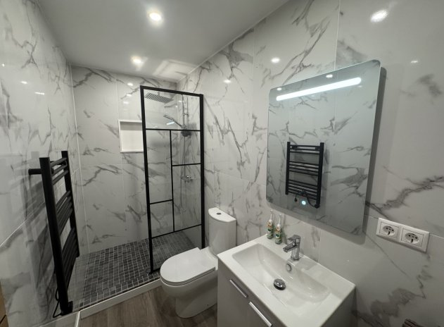 Revente - Maison mitoyenne - San Miguel de Salinas