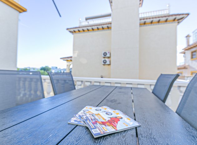 Herverkoop - Rijwoning - Playa Flamenca