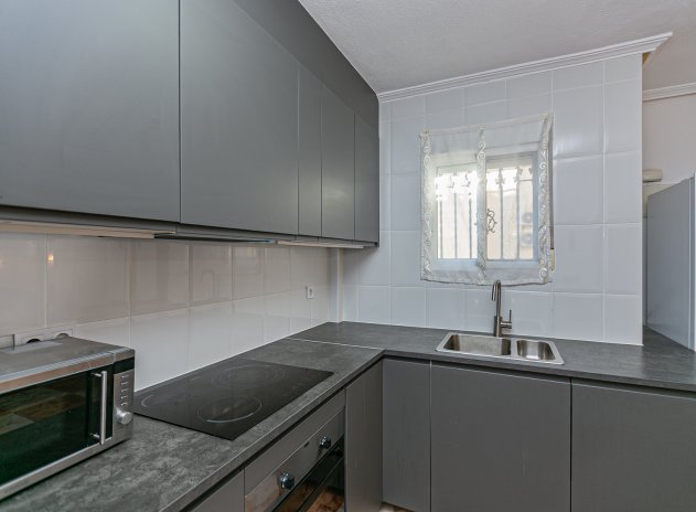 Herverkoop - Rijwoning - Playa Flamenca