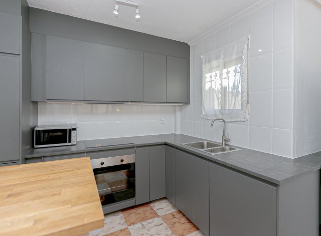 Herverkoop - Rijwoning - Playa Flamenca