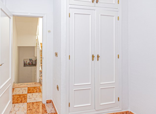 Herverkoop - Rijwoning - Playa Flamenca