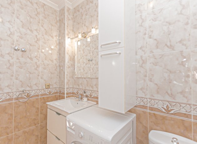 Herverkoop - Rijwoning - Playa Flamenca