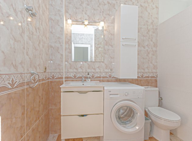 Herverkoop - Rijwoning - Playa Flamenca