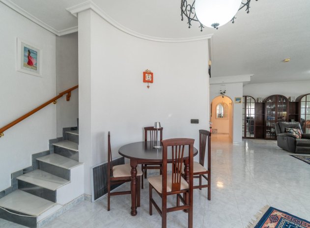 Herverkoop - Villa - Orihuela Costa - La Zenia