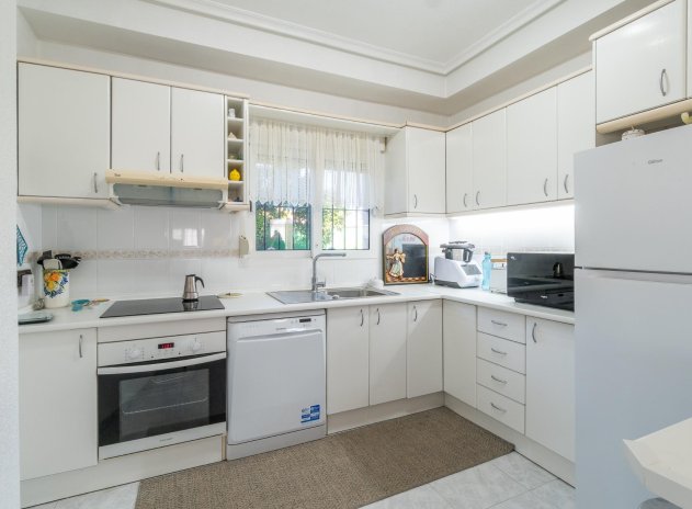 Herverkoop - Villa - Orihuela Costa - La Zenia